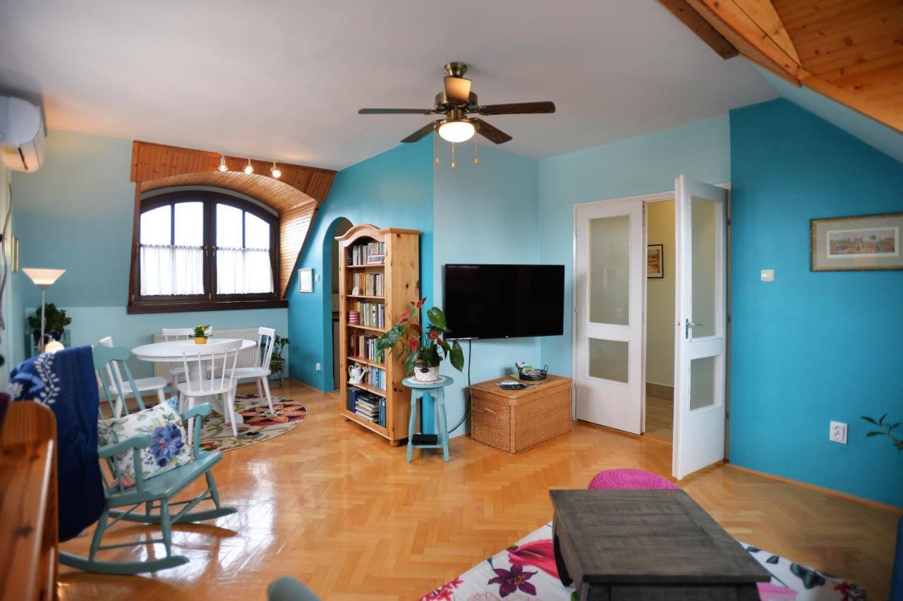 Mi12 Apartment Eger Bagian luar foto